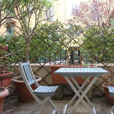 奥古斯丁7号公寓 尼斯